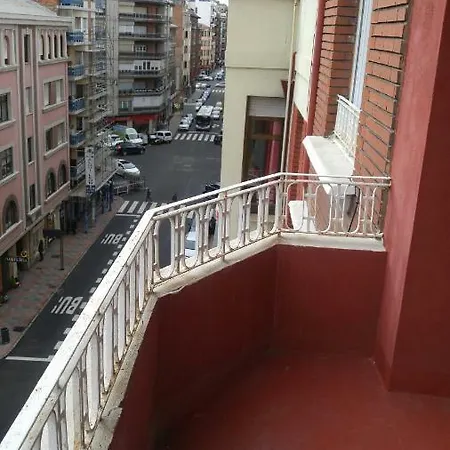 Housingleon - Etheria 250m Barrio Humedo *