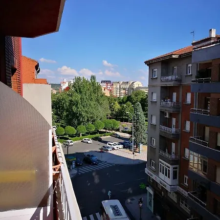 Housingleon - Etheria 250m Barrio Humedo Διαμέρισμα *
