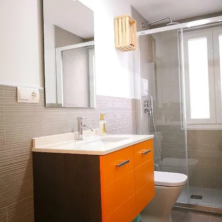 Housingleon - Etheria 250m Barrio Humedo Διαμέρισμα